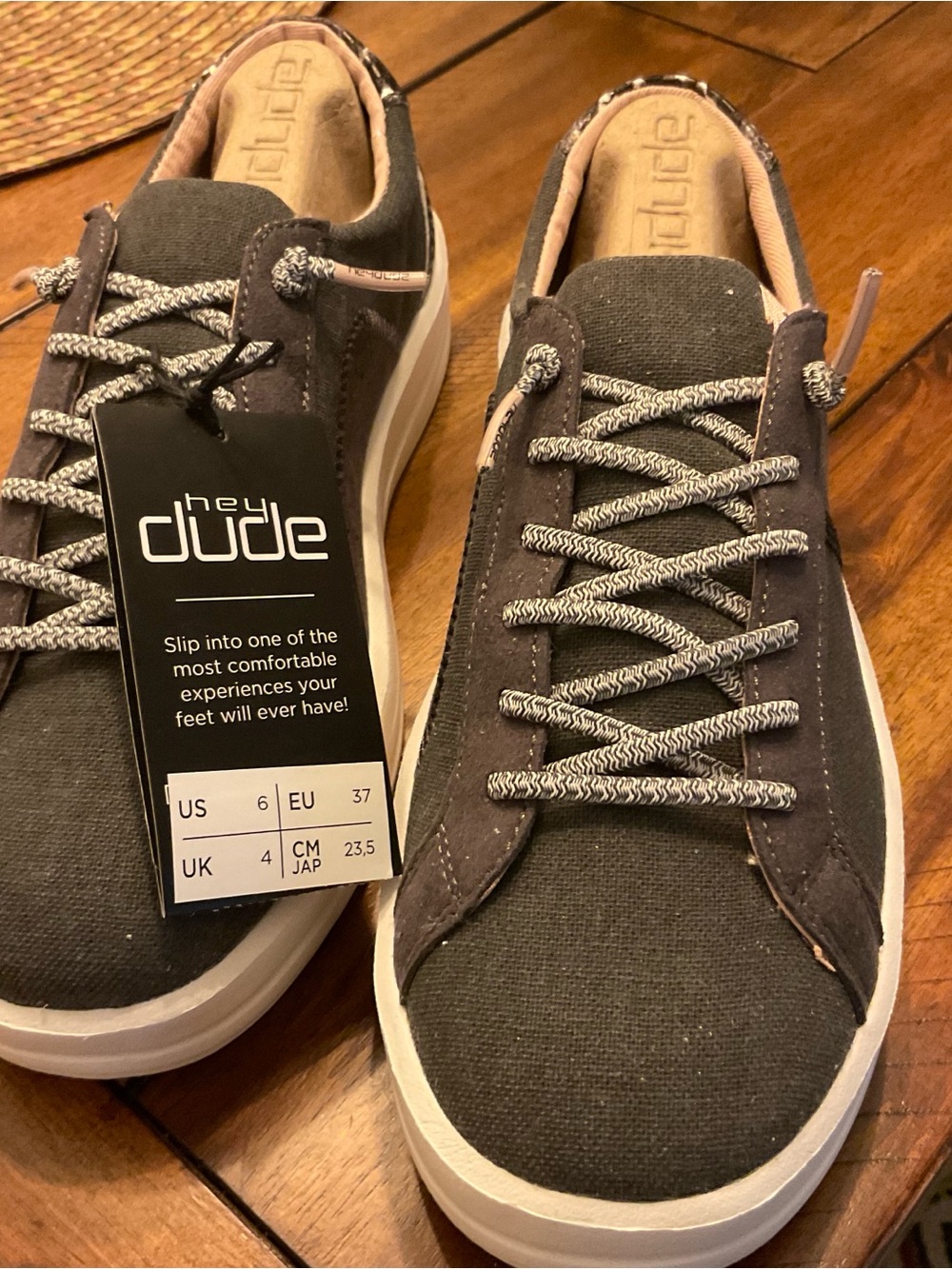 Hey Dude Women’s Charcoal Gray Canvas Lace-Up Sneakers (Never worn)NEW